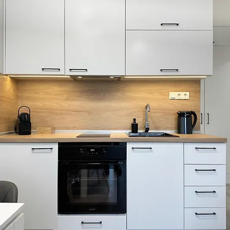 Sofia Apartments *